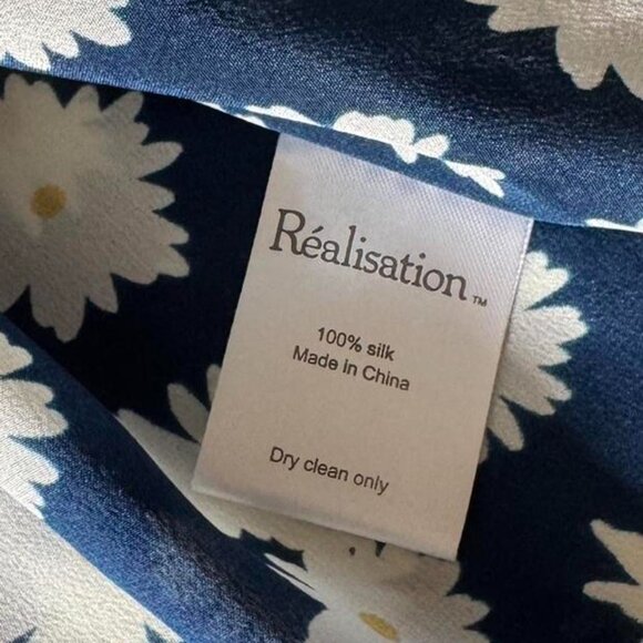 Realisation Par Blue and white daisy floral 100% silk ruffle wrap dress size S - Picture 3 of 5